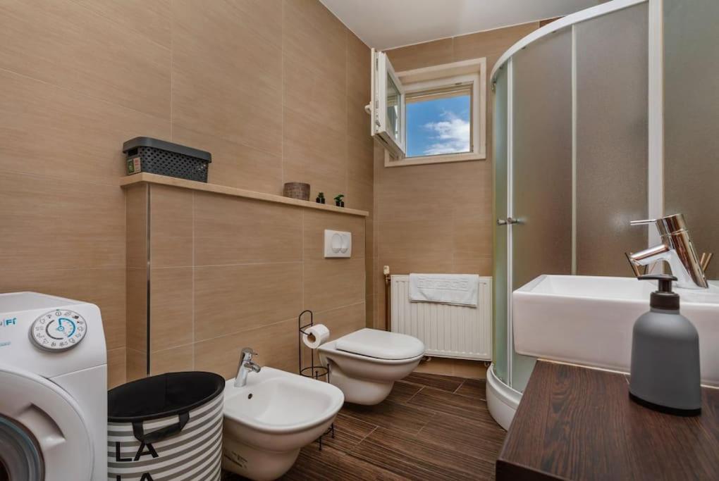 Stylish Two Bedroom Apartment&Garage Parking Place Ragusa Esterno foto