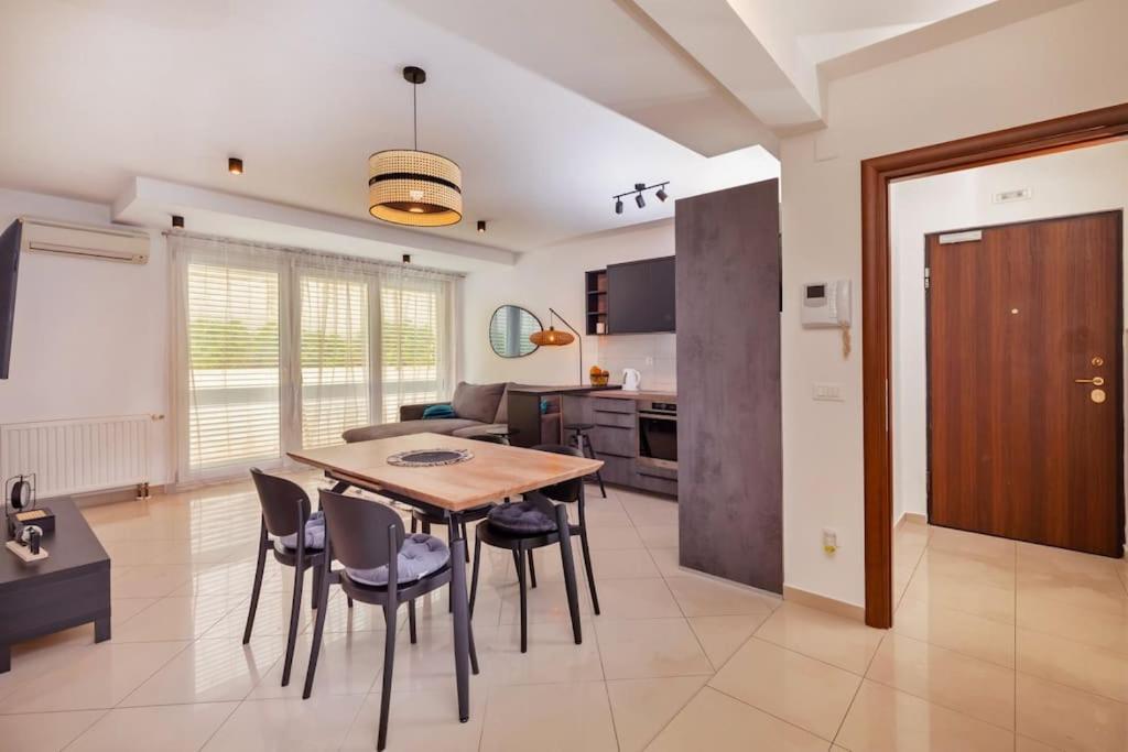 Stylish Two Bedroom Apartment&Garage Parking Place Ragusa Esterno foto
